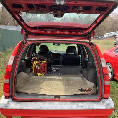 317 Volvo 1995 Sports 850 Turbo Wagon 4D