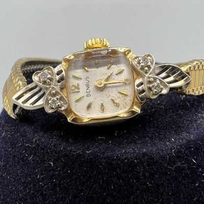 Vintage Benrus Ladies Womans 14k Gold & Diamond Watch