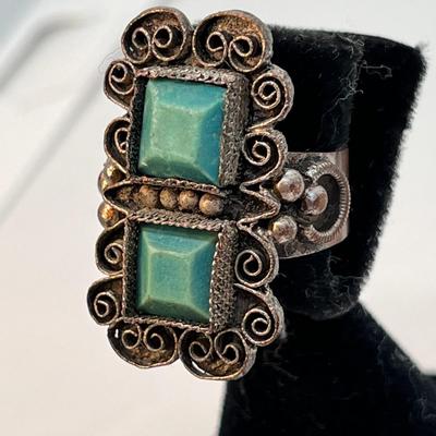 ANTIQUE RING FROM OLD CHINA FILIGREE DETAIL