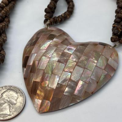 MOSAIC SEASHELL HEART PENDANT NECKLACE