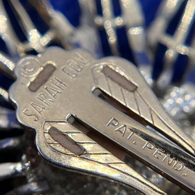 LARGE VINTAGE FLOWER CLIP-ON EARRINGS 