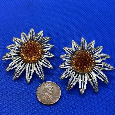 LARGE VINTAGE FLOWER CLIP-ON EARRINGS 