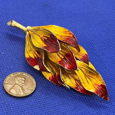 VINTAGE FIERY TIPPED LEAVES BROOCH PIN