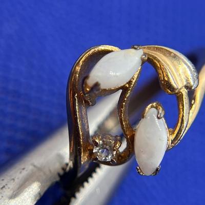 PRETTY DOUBLE OPAL RING 18K? 