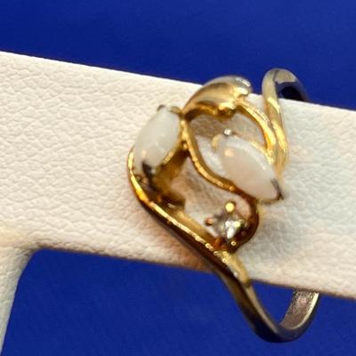 PRETTY DOUBLE OPAL RING 18K? 