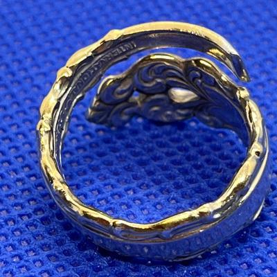 STERLING SILVER RING SIZE 6