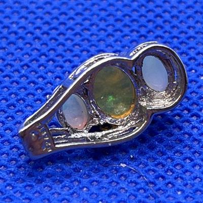 OPALESCENT STERLING â€œ.925â€ WELL CRAFTED PENDANT