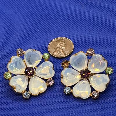 FABULOUS VINTAGE OPALESCENT HEARTS EARRINGS