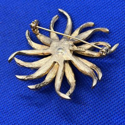 VINTAGE SIGNED â€œPELLâ€ PIN BROOCH