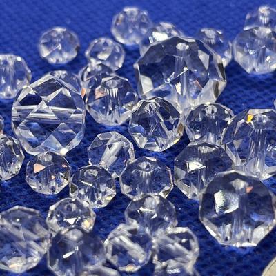 HIGH QUALITY FACETED CRYSTAL BEADS 