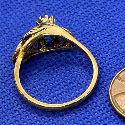 18K G.E. RING w/ DARK AMBER STONE