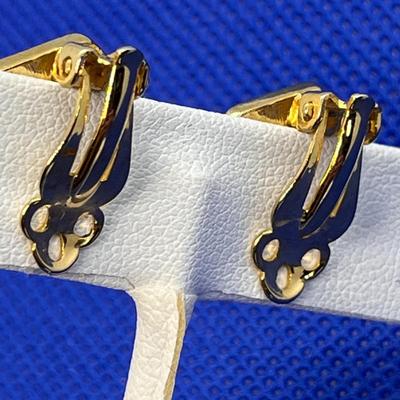 VINTAGE CLIP-ON EARRINGS UNDERSTATED LOOK