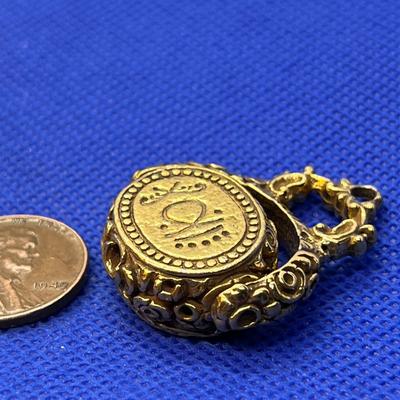 FUNKY ANCIENT LOOK SPINNER PENDANT