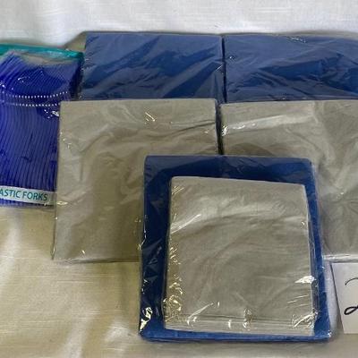 Napkins & Plastic Cutlery