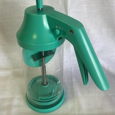 Pampered Chef Batter Dispenser