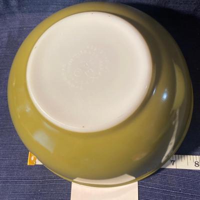 Vintage Pyrex Avocado Bowl