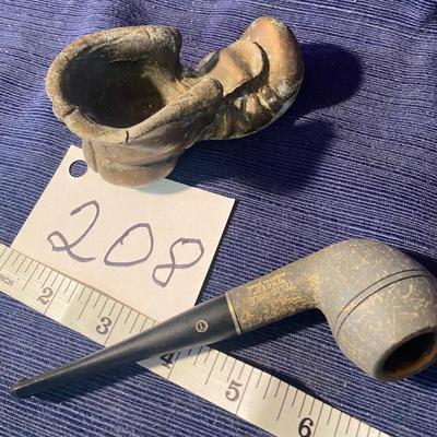 Vintage Ol Shoe Pipe Holder & Pipe