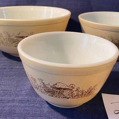 Vintage Pyrex Forest Fancies Merry Mushroom Bowls