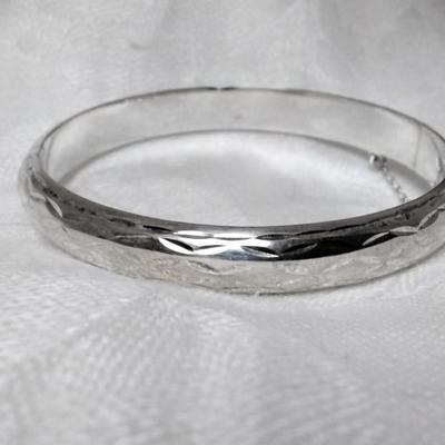 Vintage IMA Engraved Design Chain Clasp Bracelet