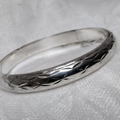 Vintage IMA Engraved Design Chain Clasp Bracelet