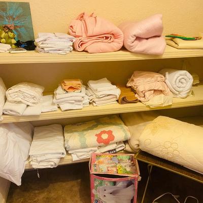 Lot 8: Linens & more (Upstairs)