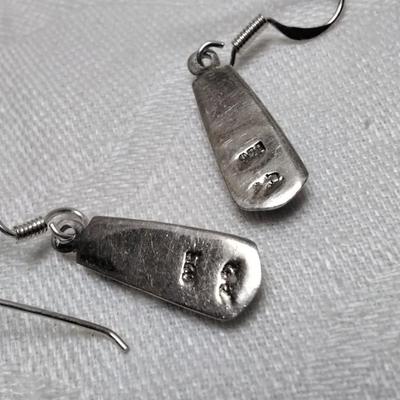 Vintage Mother Of Pearl And Onyx Earrings