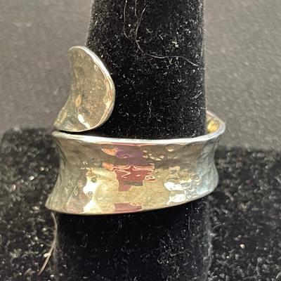 HAMMERED STERLING SILVER RING