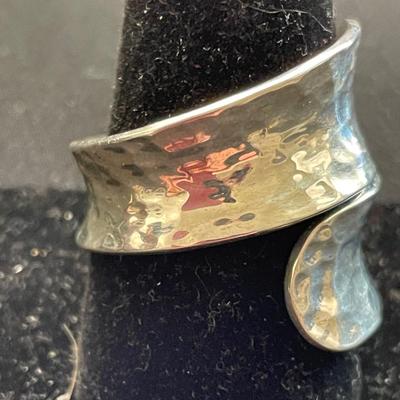 HAMMERED STERLING SILVER RING