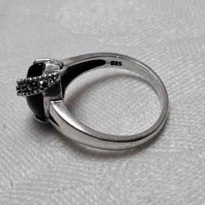 Onyx With Marcasite 925 Ring Size 8