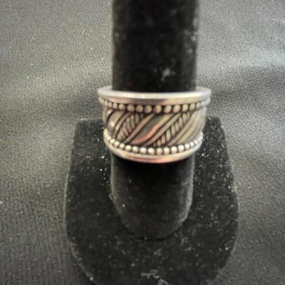 STERLING SILVER PATTERNED BAND RING