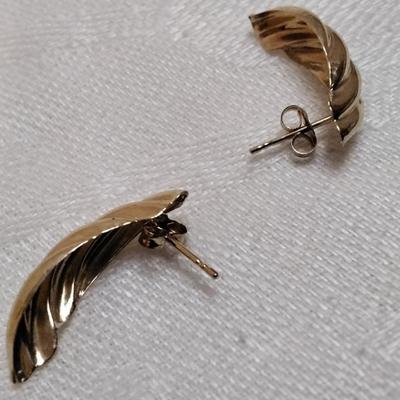 Vintage Unique 14K Gold Ornate Textured Earrings