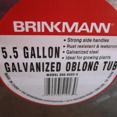 Brinkmann 5.5 Gallon Galvanized Oblong Tub