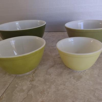 Set of Four Vintage Stacking Pyrex Mixing Bowls