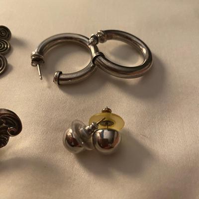 Four Silver Pierced Earrings 925 (K-TF)