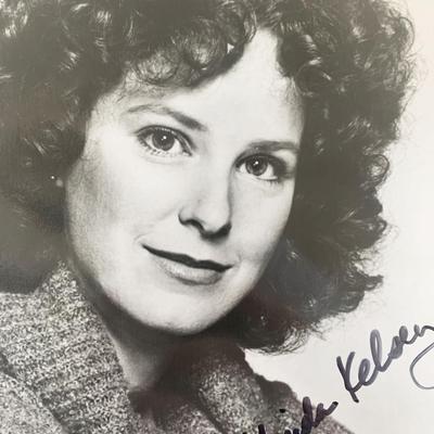 Linda Kelsey signed photo