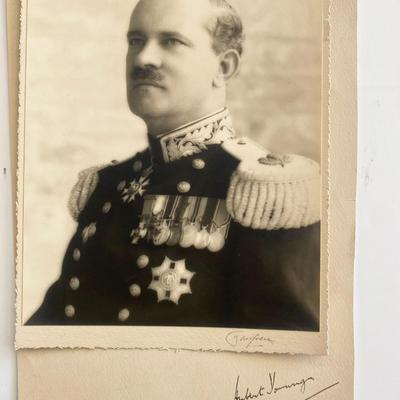 Major Hubert Winthrop Young signed photo
