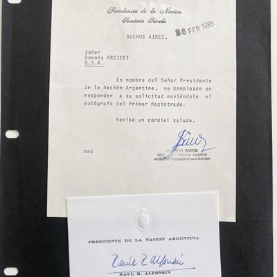 Argentina Pres. Senor R. Alfonsin signed letter 