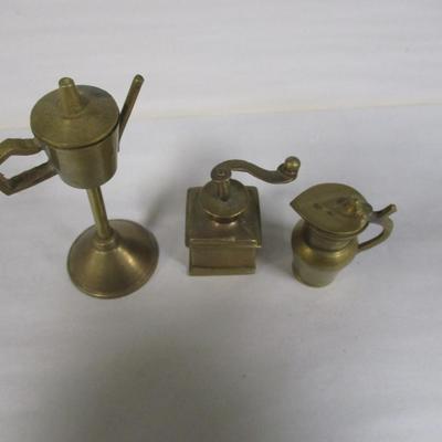Miniature Brass Grinder Pitcher Oil Lamp