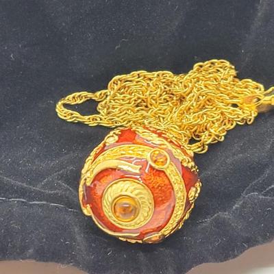 LOT45: Joan Rivers Classic Collection Faberge Inspired egg pendant 30