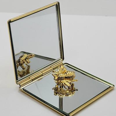 LOT58: Joan Rivers gold tone Bumblebee Brooch & Travel Mirror