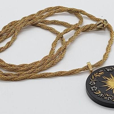 LOT71: Vintage Medallion Necklace 36