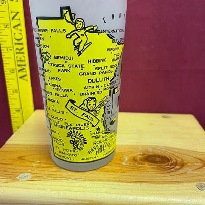 Minnesota-Hazel atlas state souvenir frosted state mug