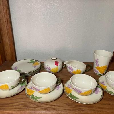 Daffodil tea set