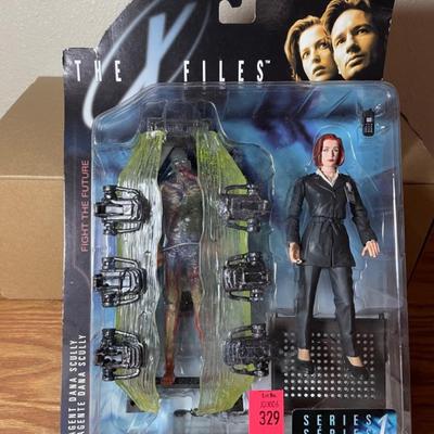 The X Files Figurine
