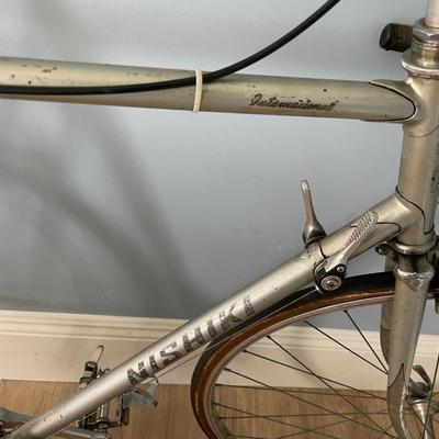 Vintage Nishiki International bike