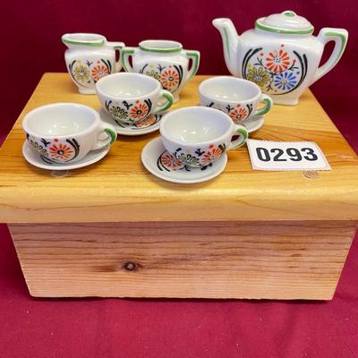Made in Japan mini teapot set