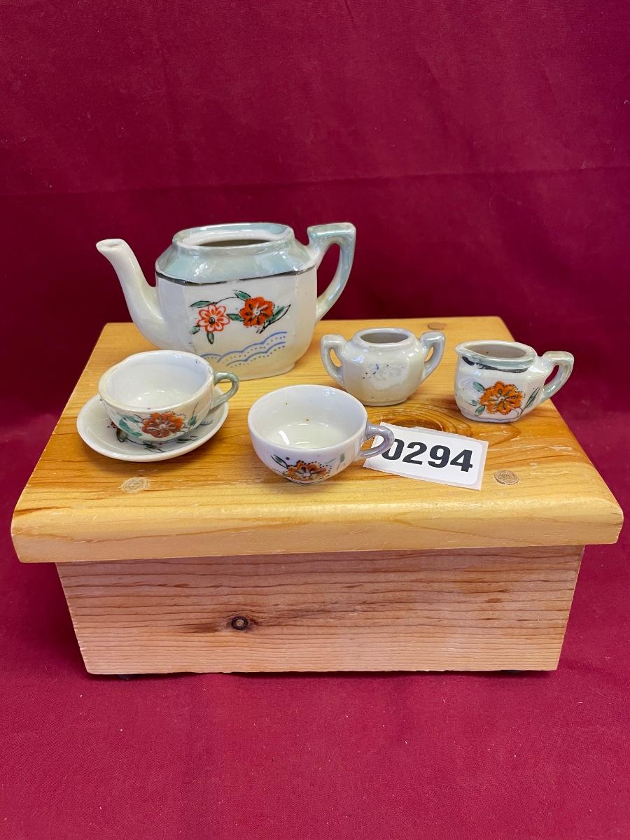 Made in Japan mini tea set