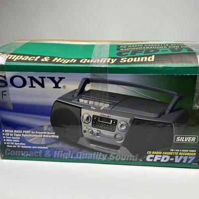 SONY CFD-V17 Boombox CD Cassette AM Fm Radio with Box