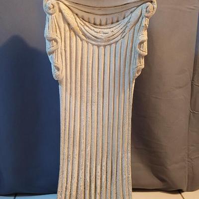 Lot 5: Outdoor Plant or Statue Column