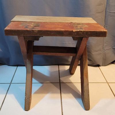 Lot 6: Outdoor Wood Stool Bench